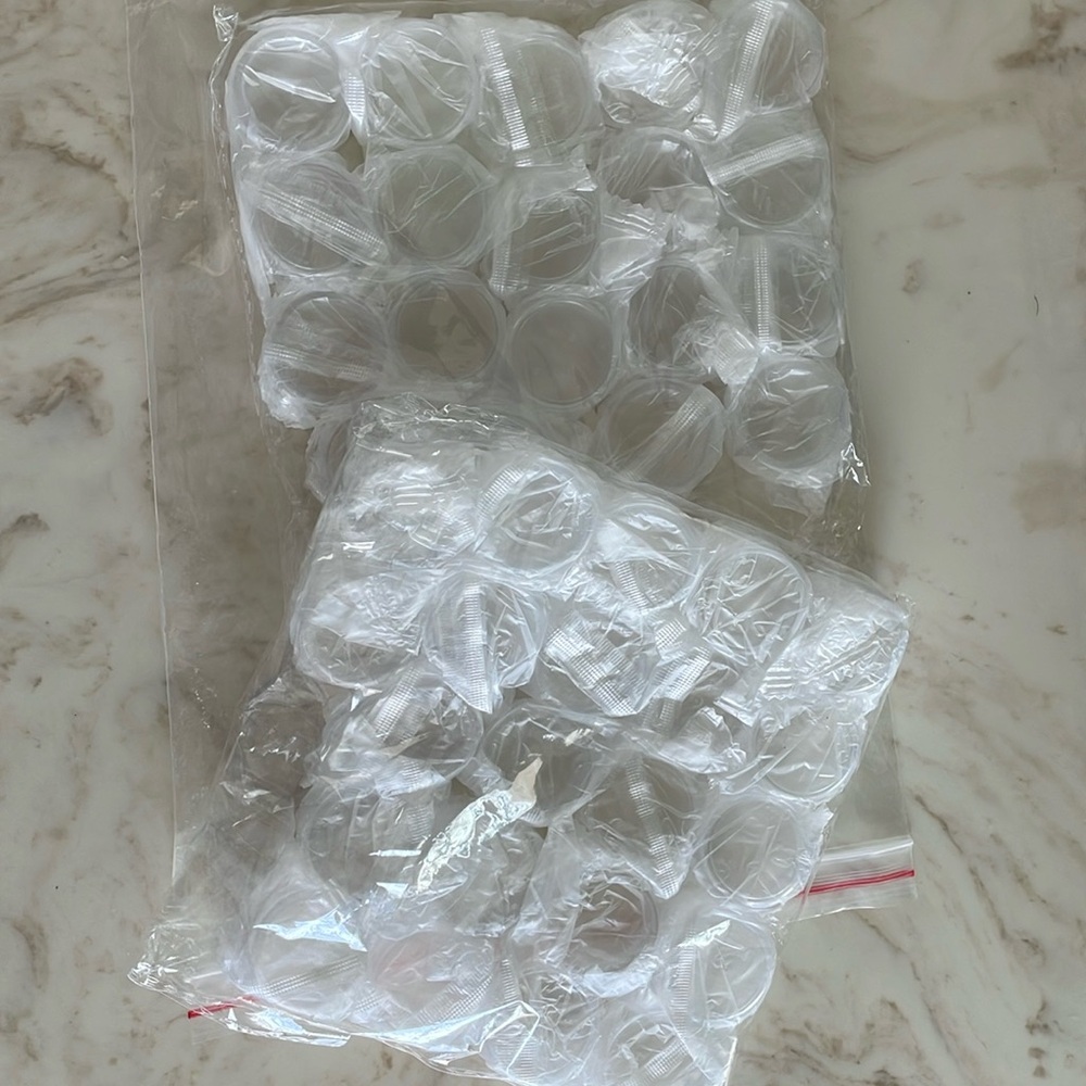 41 3 gram/3ml Round Clear Containers